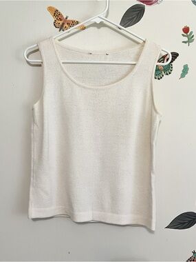 St. John Cream Sleeveless Knit Tank - Scoop Neck M